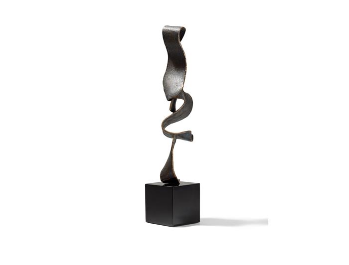 Bronz Fold Sculpture 