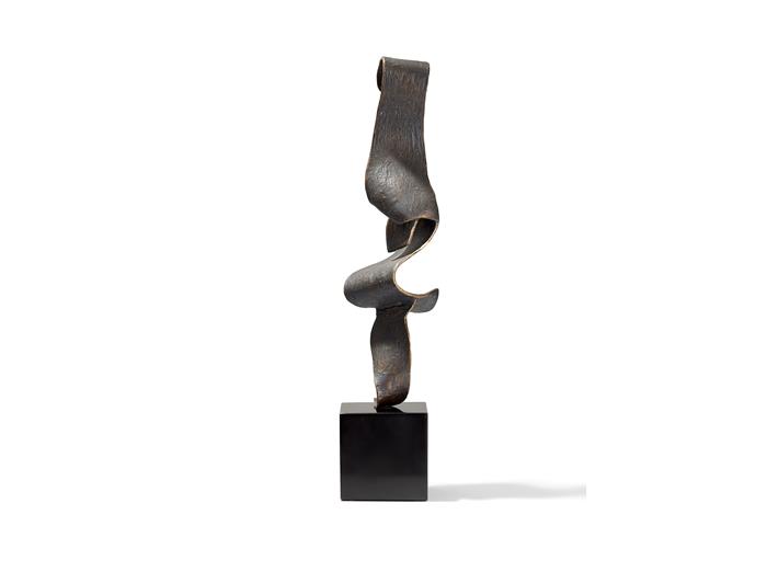 Bronz Fold Sculpture 